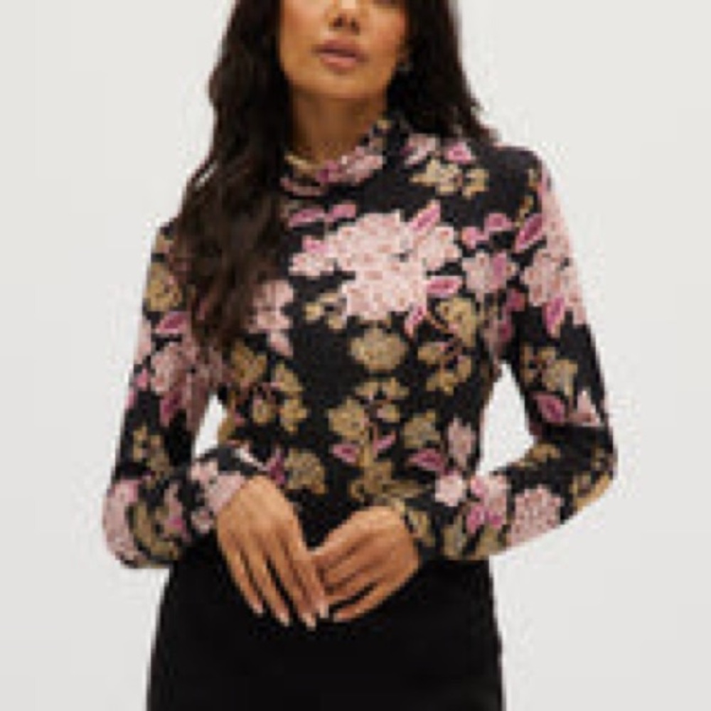 Blush Gold Fitted turtleneck in vintage floral Hilary radley small